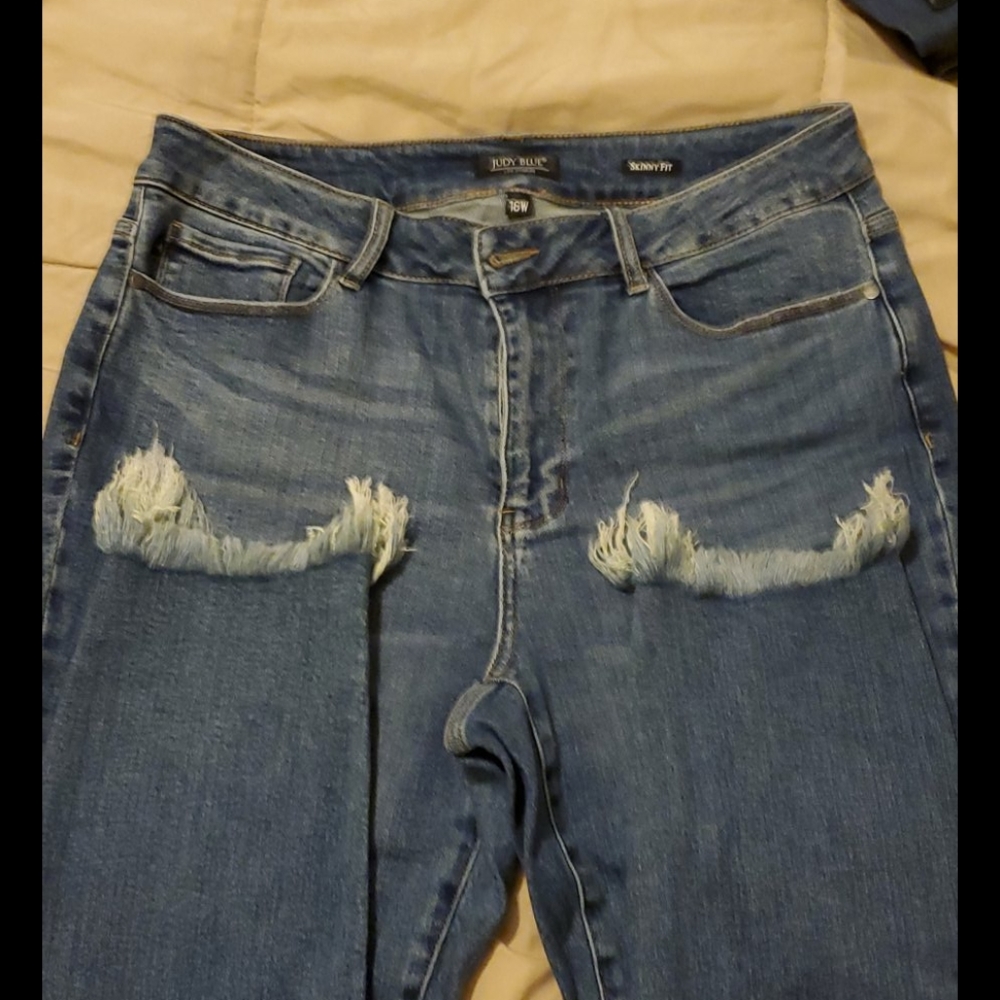 Judy Blue 16w frayed hem